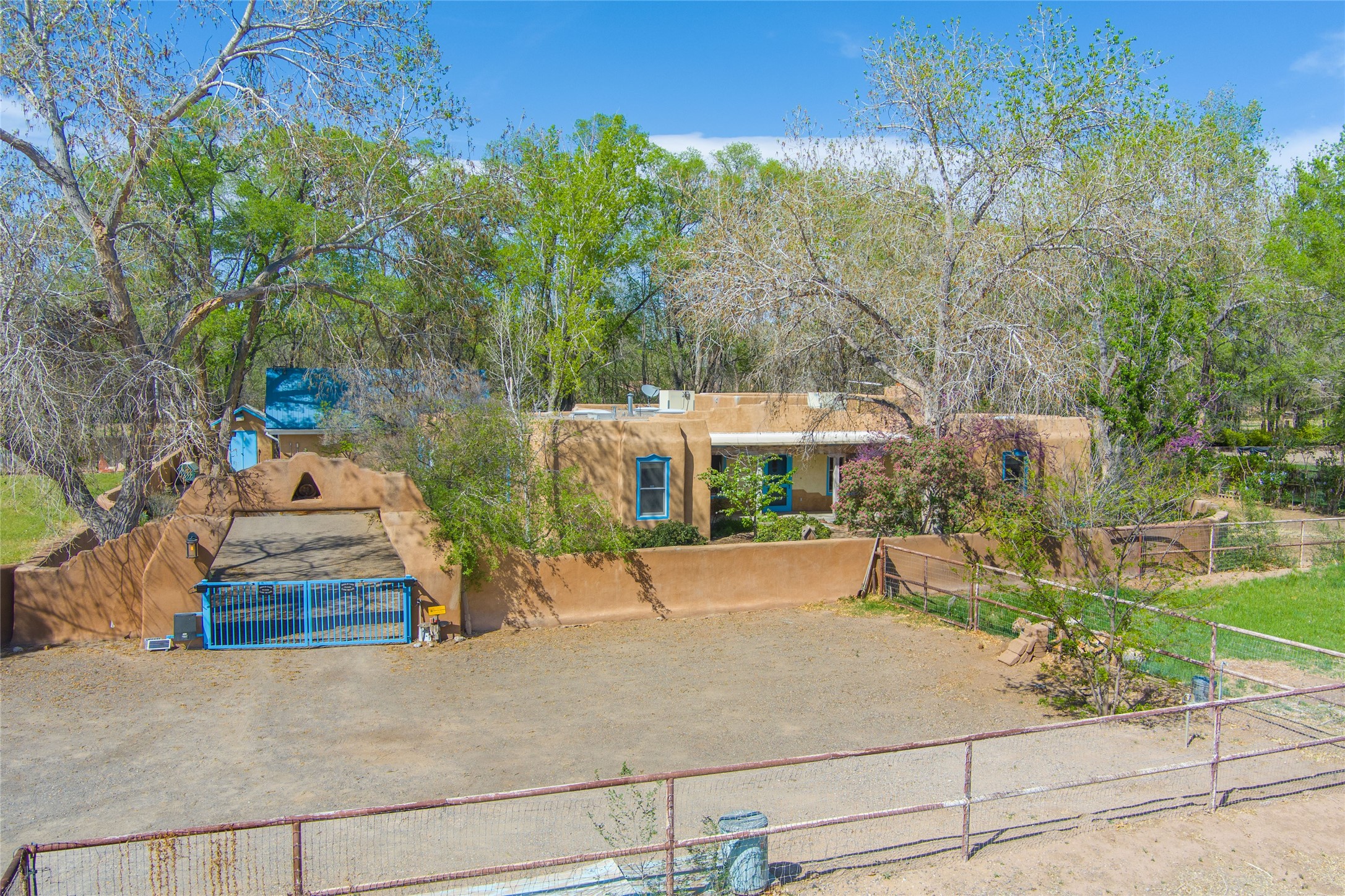 821 Chamisal Road, Los Ranchos, New Mexico image 45