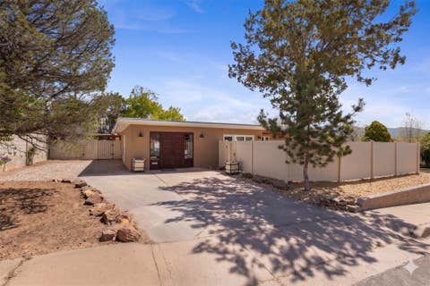 Condo For Sale - 211 Spruce Street<br/> Santa Fe, NM 87501