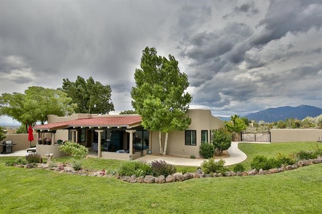 1144 Juniper Road Rd, Taos, New Mexico image 1