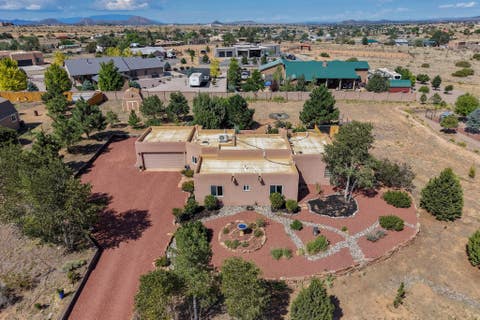 Homes For Sale - 13 Serena Road<br/> Santa Fe, NM 87508