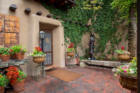 1075 Paseo de Peralta Santa Fe NM 87505