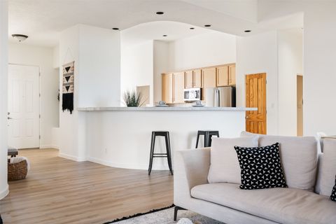 Tiny photo for 15 E Chili Line Road, Santa Fe, NM 87508 (MLS # 202505322)