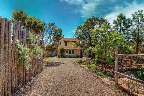 Homes For Sale - 97 Quartz Trail Trl<br/> Santa Fe County, Santa Fe, NM 87505