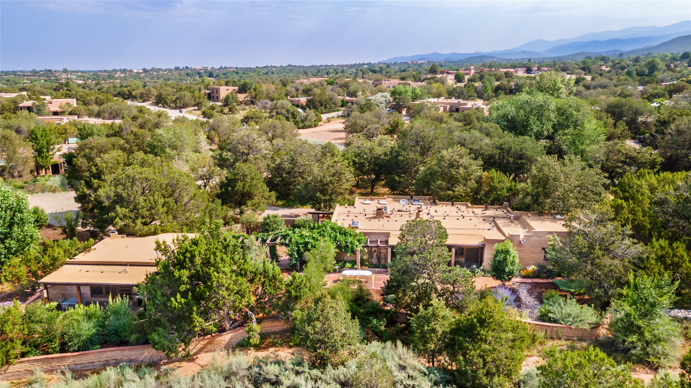 105 Calle Golondrina, Santa Fe, New Mexico image 48
