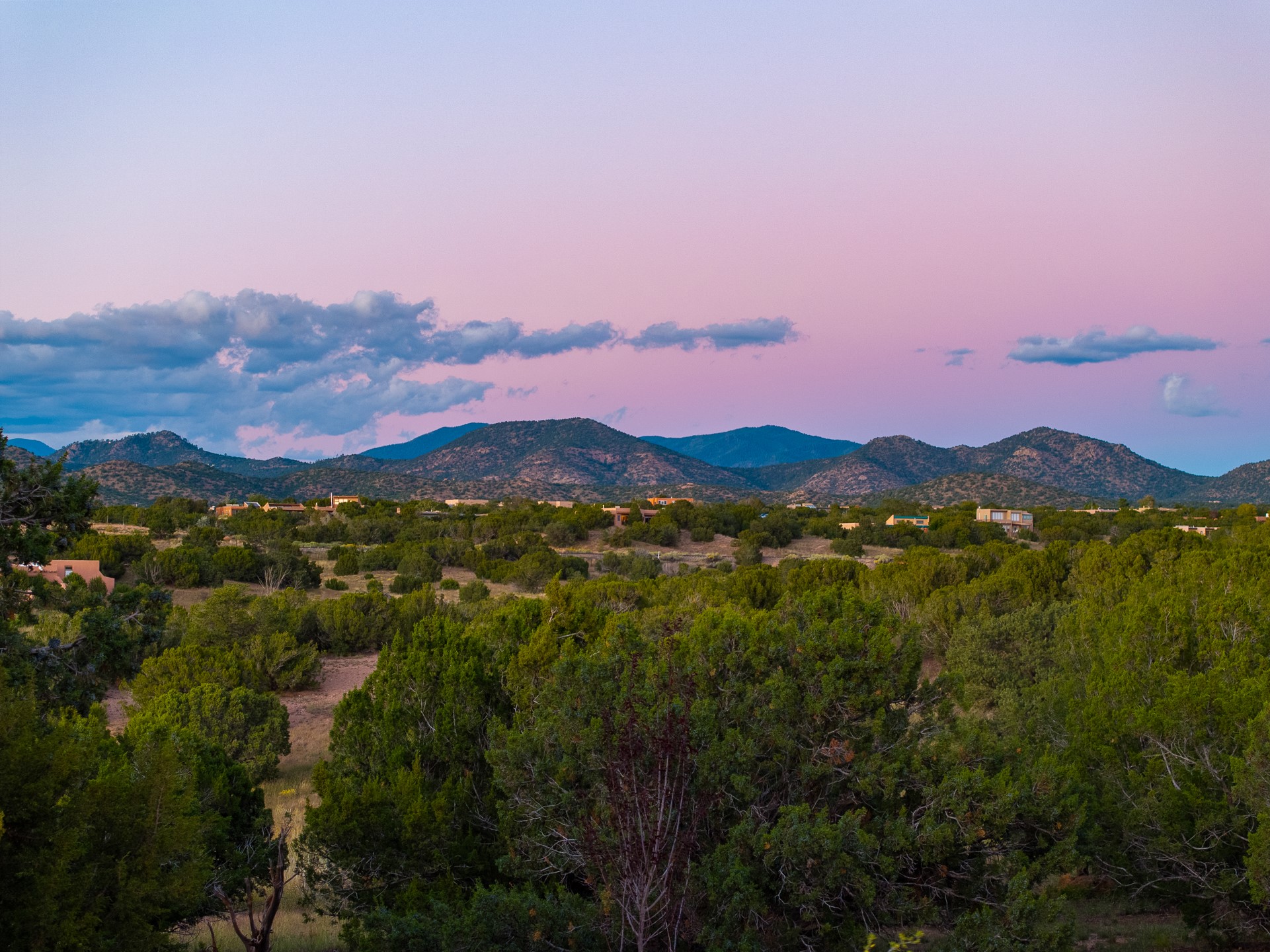 Santa Fe, New Mexico 87508, United States, 2 Bedrooms Bedrooms, ,2 BathroomsBathrooms,Residential,Active,216539