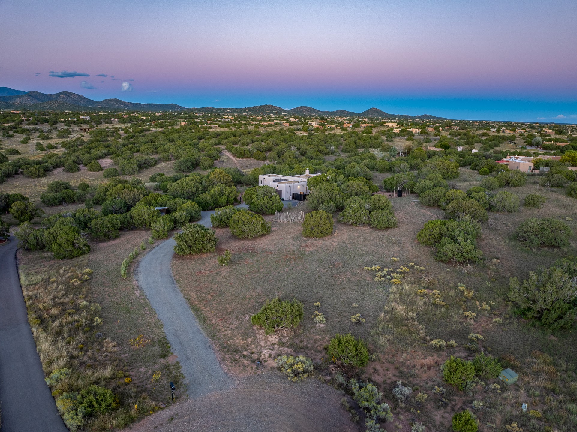 Santa Fe, New Mexico 87508, United States, 2 Bedrooms Bedrooms, ,2 BathroomsBathrooms,Residential,Active,216539