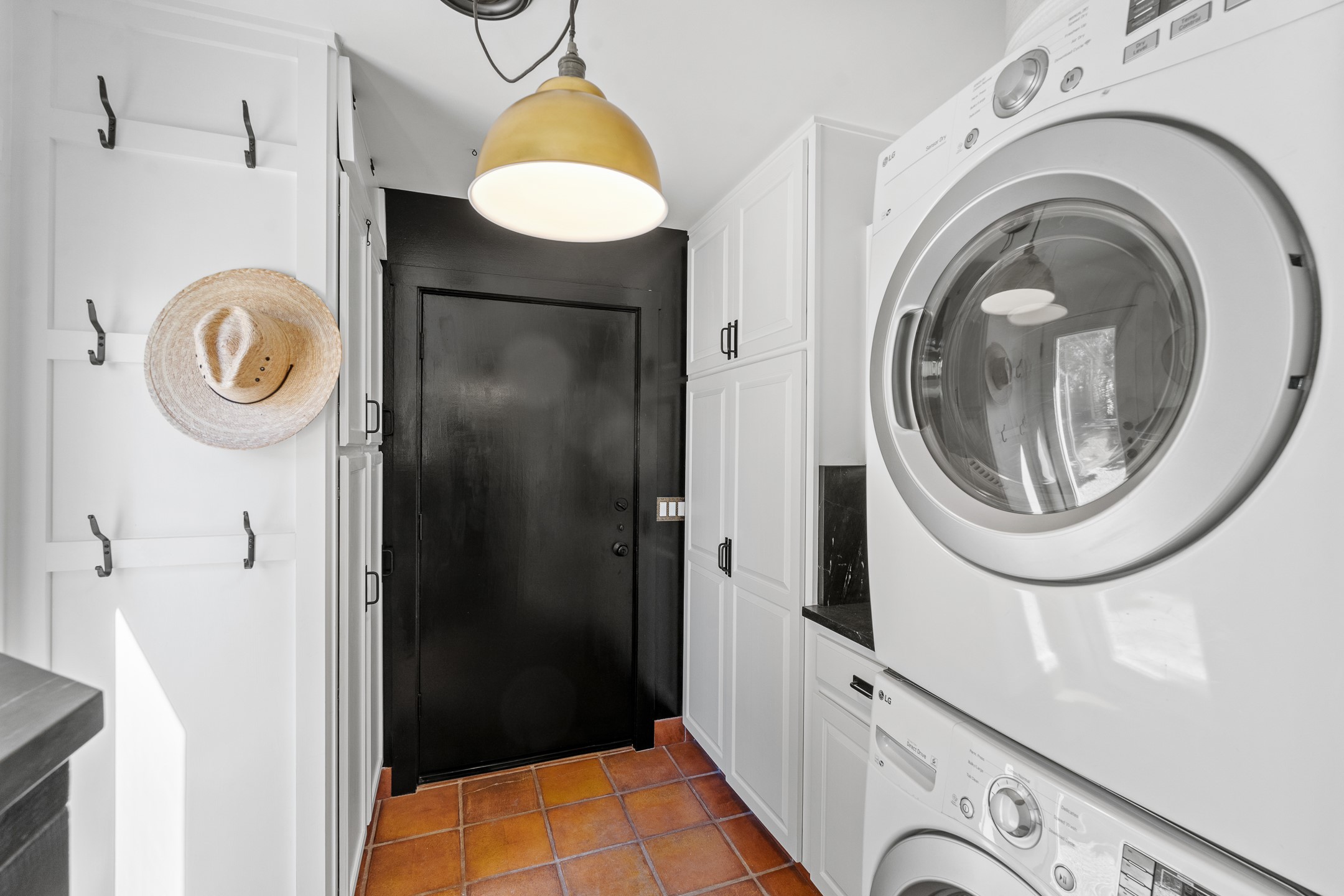 Santa Fe, New Mexico 87508, United States, 2 Bedrooms Bedrooms, ,2 BathroomsBathrooms,Residential,Active,216539