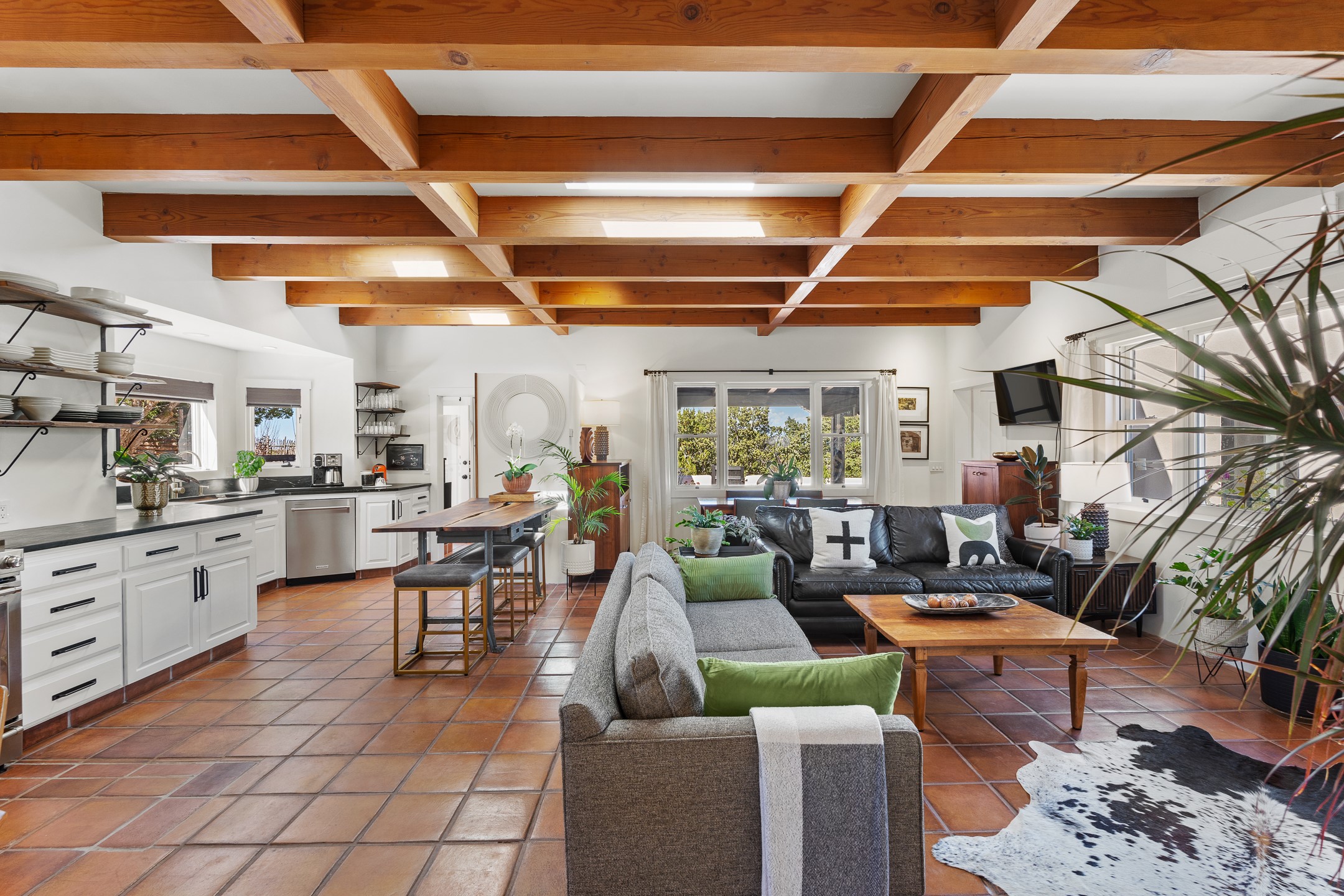 Santa Fe, New Mexico 87508, United States, 2 Bedrooms Bedrooms, ,2 BathroomsBathrooms,Residential,Active,216539