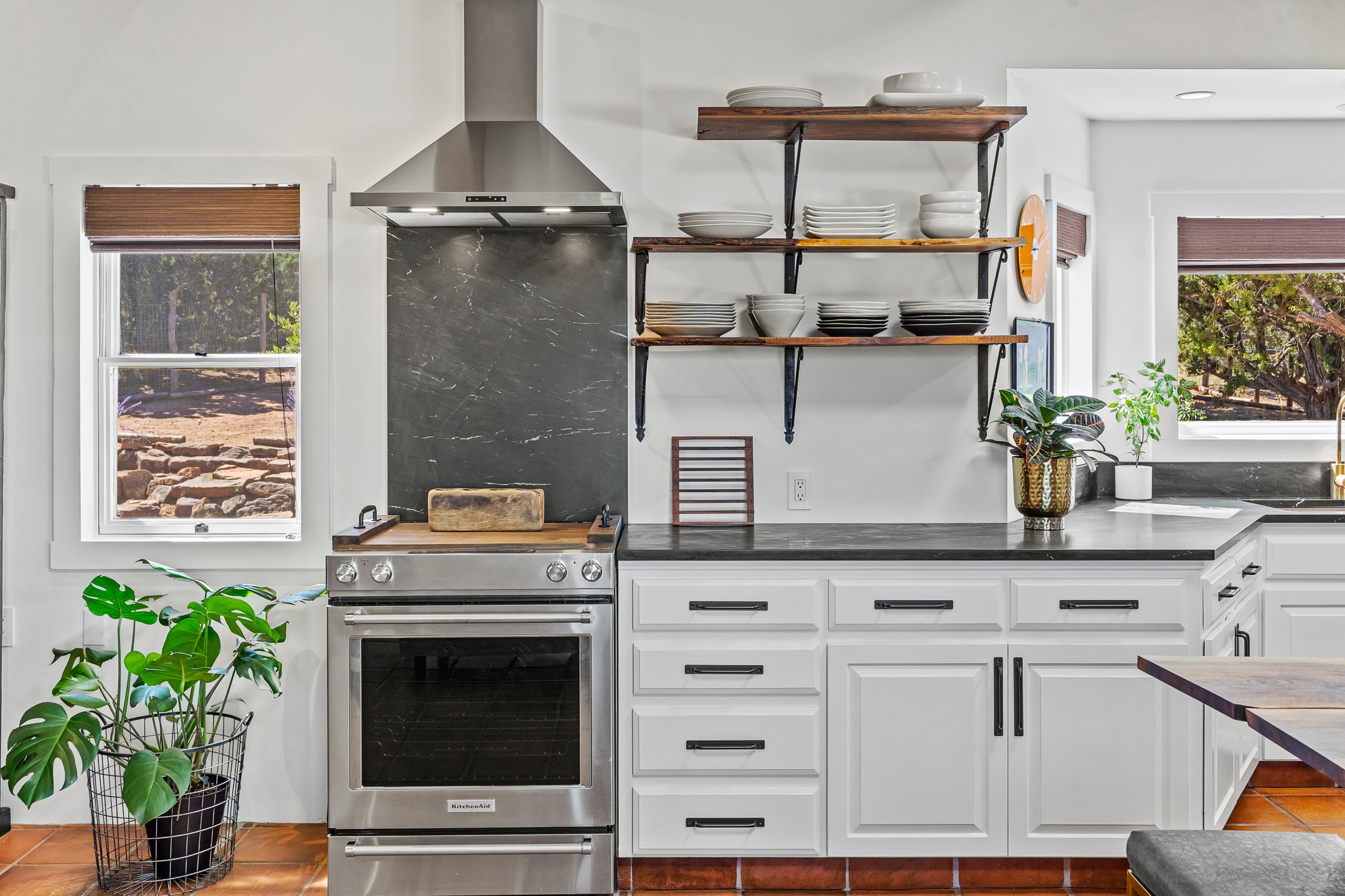 Santa Fe, New Mexico 87508, United States, 2 Bedrooms Bedrooms, ,2 BathroomsBathrooms,Residential,Active,216539