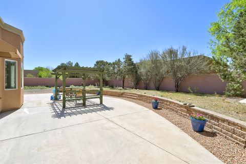 Tiny photo for 130 E Chili Line Road Rd, Santa Fe, NM 87508 (MLS # 202601683)