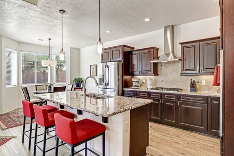 Tiny photo for 130 E Chili Line Road Rd, Santa Fe, NM 87508 (MLS # 202601683)