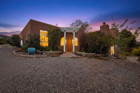 17 Calle Belicia, Santa Fe, NM 87508 - #: 202602393