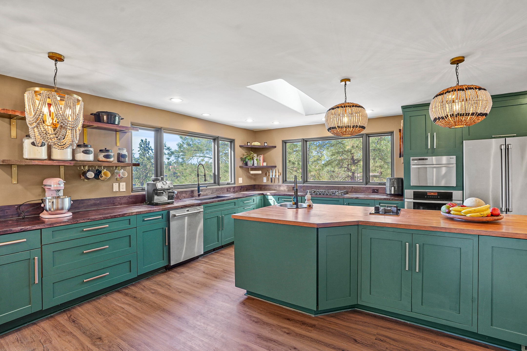 390 El Conejo St, Los Alamos, New Mexico image 3