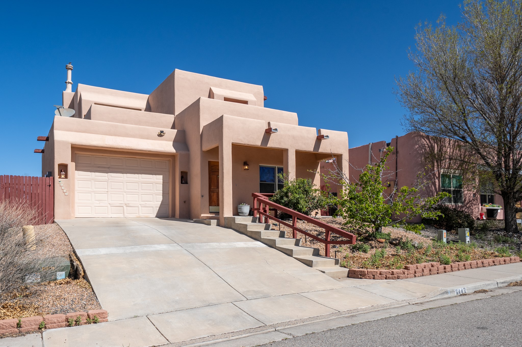 6442 Cerros Grandes Drive, Santa Fe, New Mexico image 2