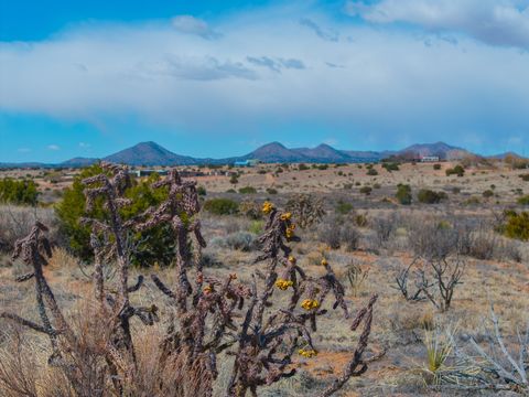 Tiny photo for 38 Sundog, Santa Fe, NM 87508 (MLS # 202501165)