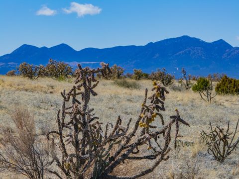 Tiny photo for 38 Sundog, Santa Fe, NM 87508 (MLS # 202501165)