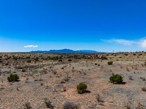 Tiny photo for 38 Sundog, Santa Fe, NM 87508 (MLS # 202501165)