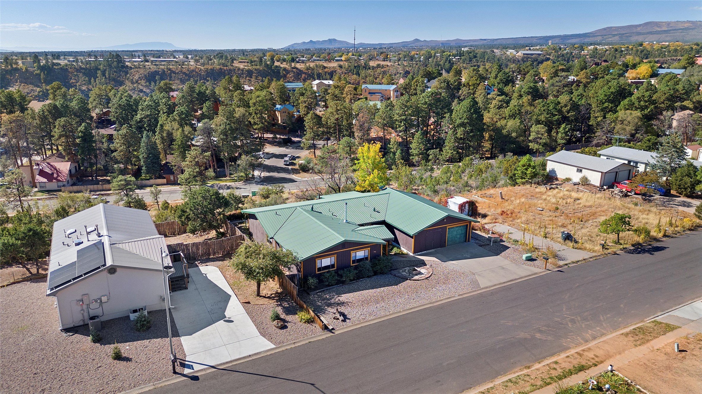 1043 Cheyenne St, Los Alamos, New Mexico image 6