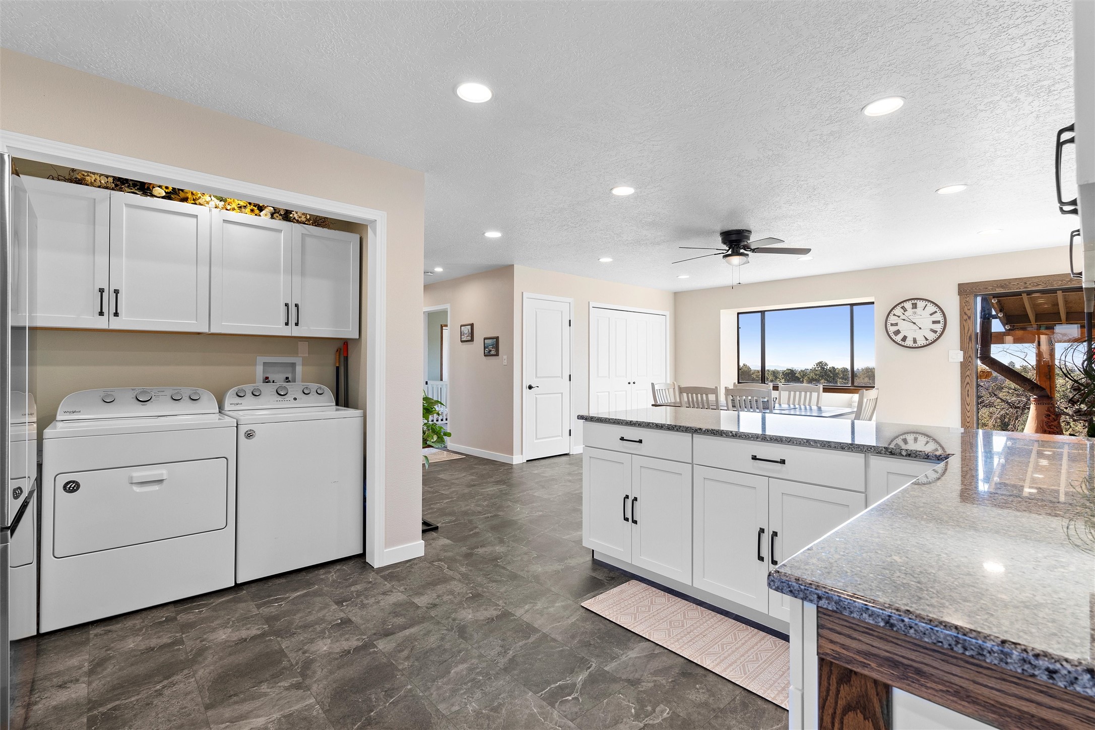 1043 Cheyenne St, Los Alamos, New Mexico image 24