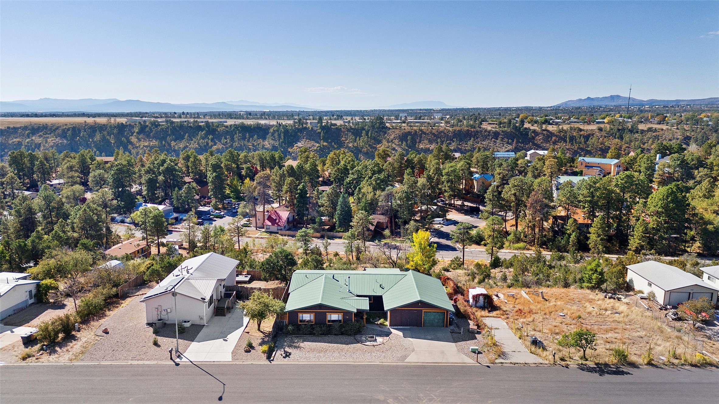 1043 Cheyenne St, Los Alamos, New Mexico image 4
