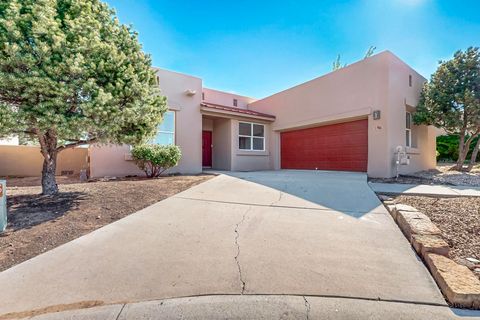 Photo of 5 Wood Flower Pl, Santa Fe, NM 87508 (MLS # 202505014)