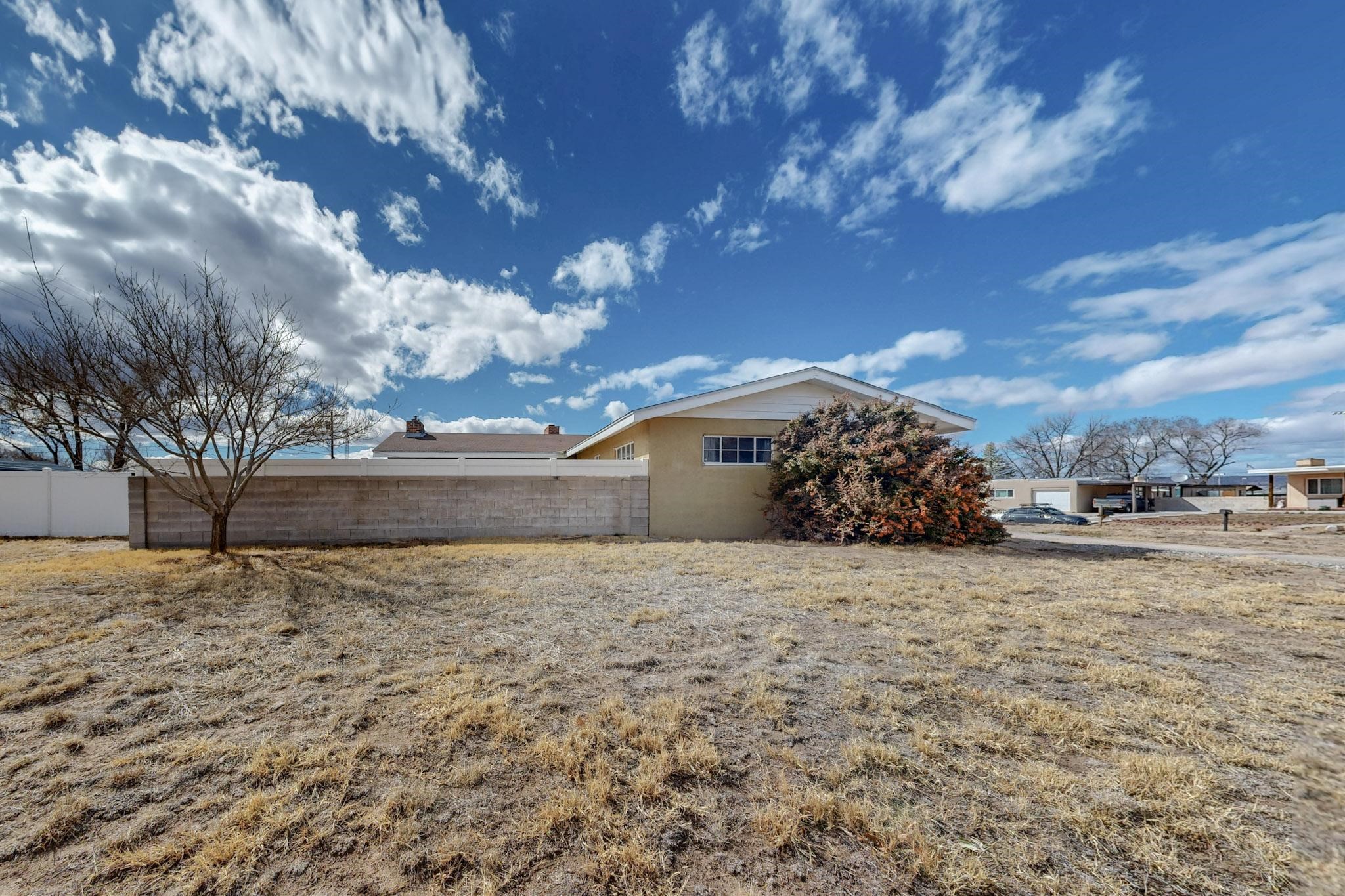 612 Valley Drive, Espanola, New Mexico image 3