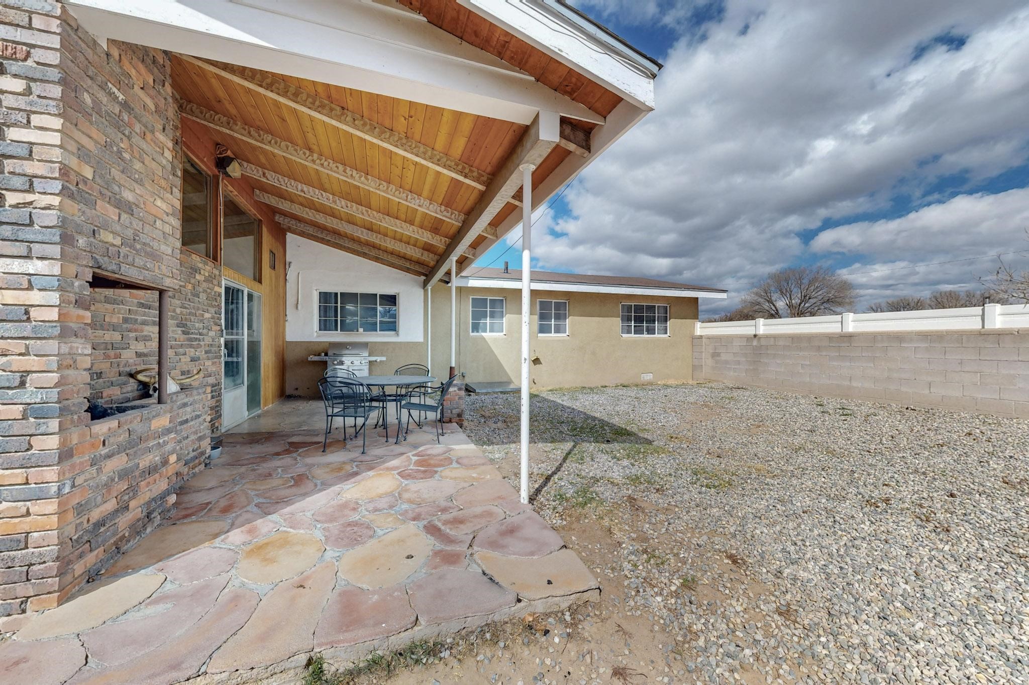 612 Valley Drive, Espanola, New Mexico image 37