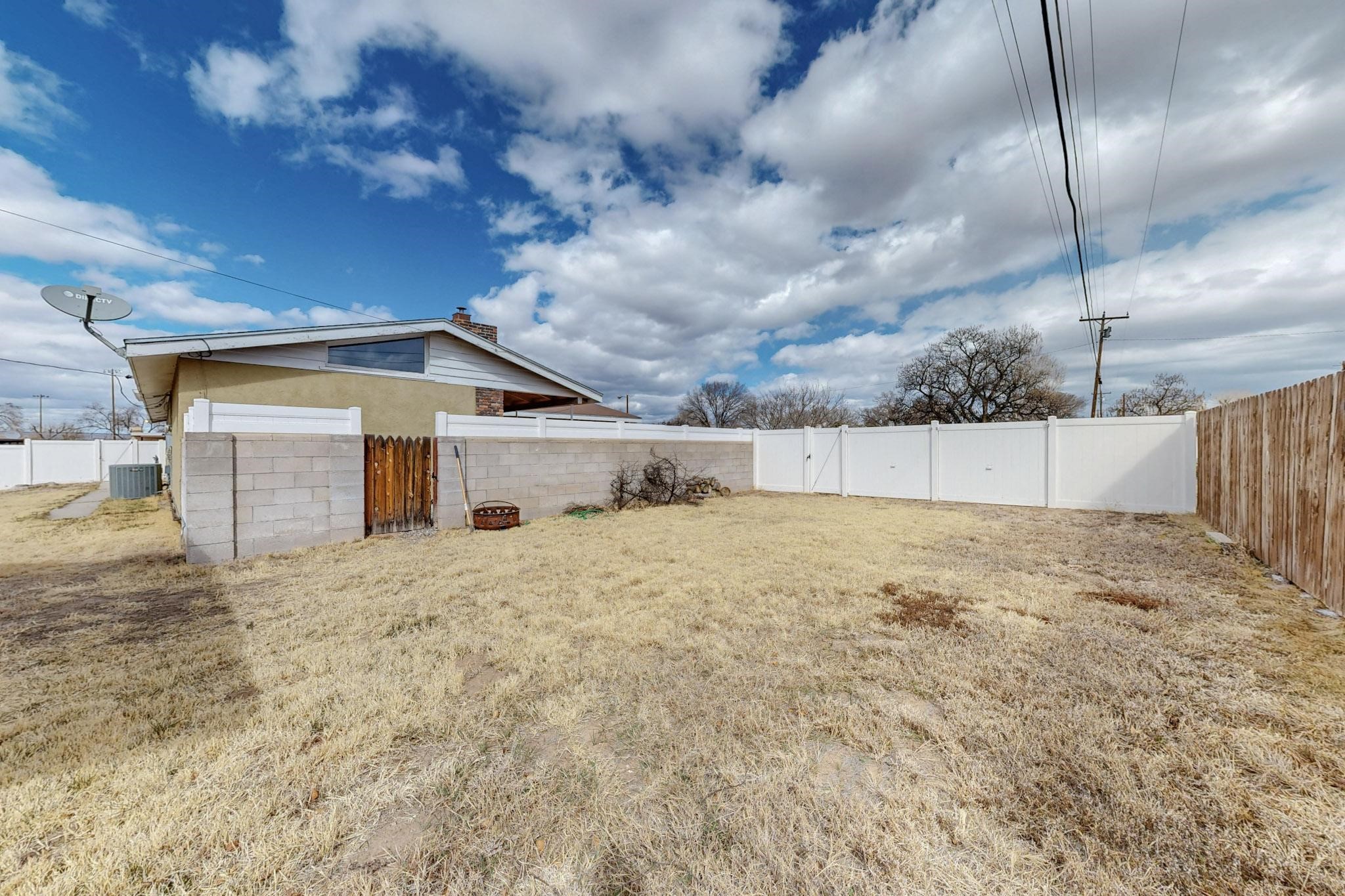 612 Valley Drive, Espanola, New Mexico image 43