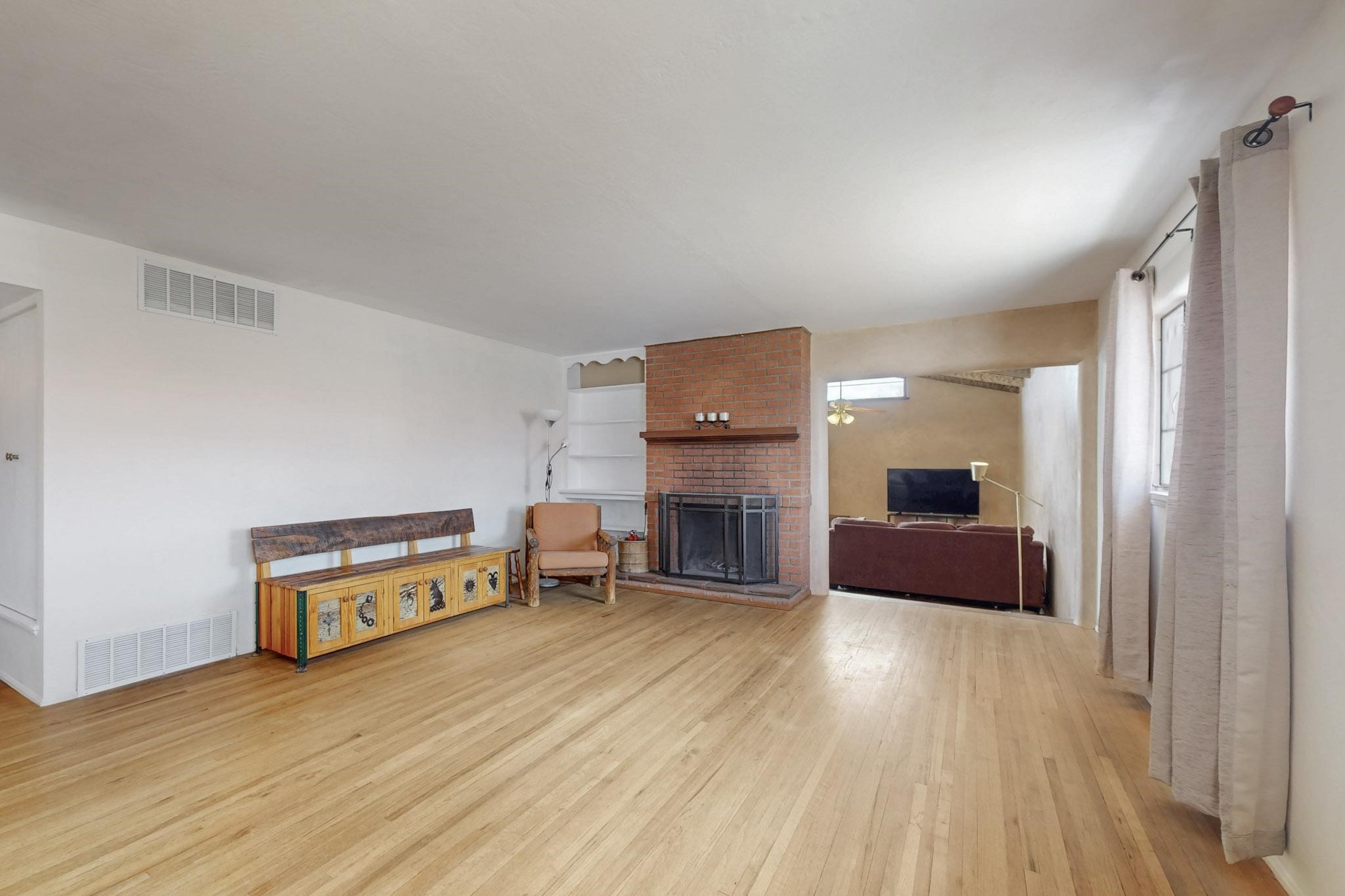 612 Valley Drive, Espanola, New Mexico image 11