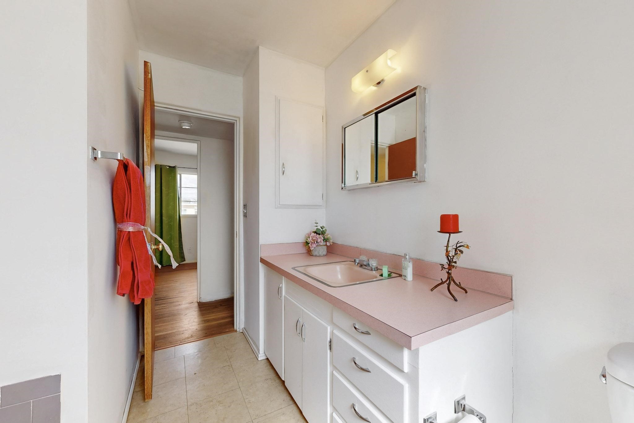 612 Valley Drive, Espanola, New Mexico image 28