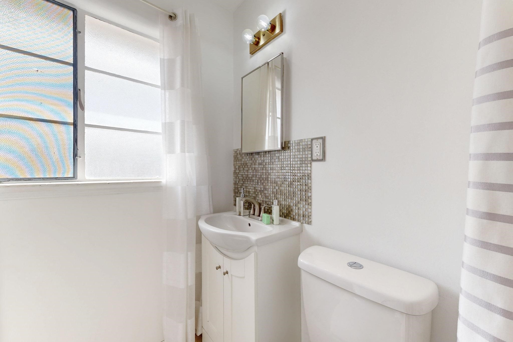 612 Valley Drive, Espanola, New Mexico image 24