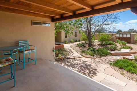 Tiny photo for 10 Descanso Road, Santa Fe, NM 87508 (MLS # 202601188)