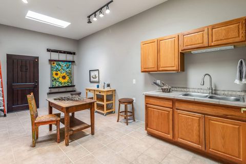 Tiny photo for 10 Descanso Road, Santa Fe, NM 87508 (MLS # 202601188)