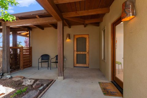 Tiny photo for 10 Descanso Road, Santa Fe, NM 87508 (MLS # 202601188)