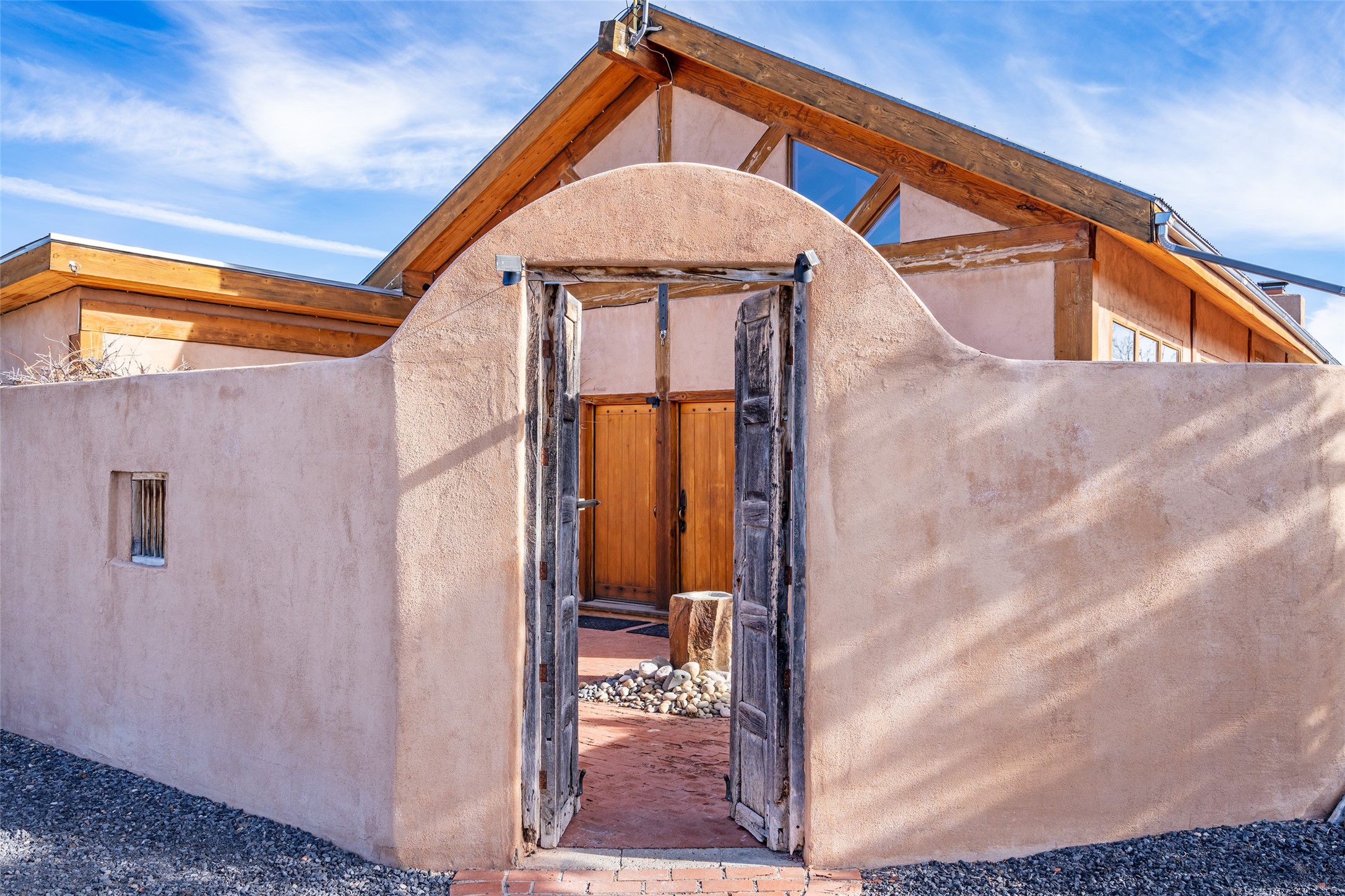 59 Dancing Horse Rd, Madrid, New Mexico image 3