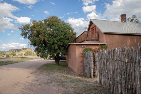 Photo of 10 Rail Road, Cerrillos, NM 87010 (MLS # 202505370)