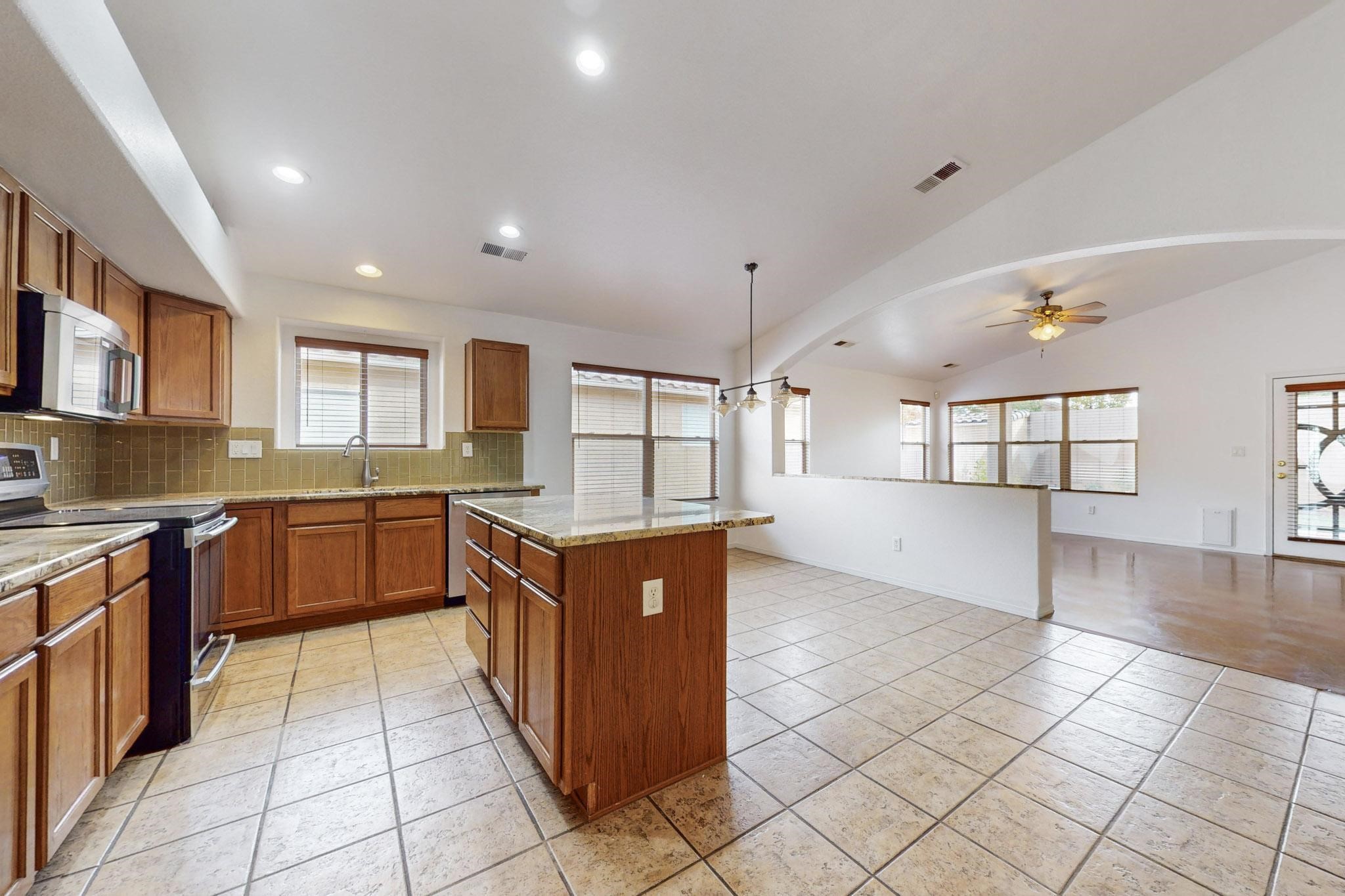 5940 Las Cadenas Road, Albuquerque, New Mexico image 14