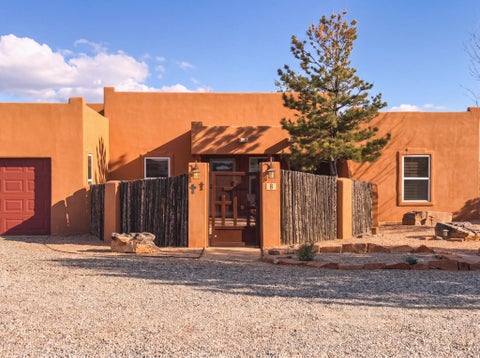 Homes For Sale - 8 Avenida De La Paz<br/> Santa Fe County, Lamy, NM 87540