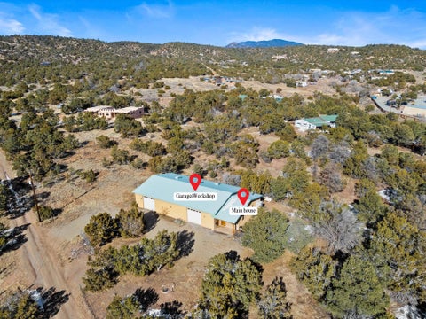 Homes For Sale - 4 Red Hills Lane Ln<br/> Santa Fe, NM 87505