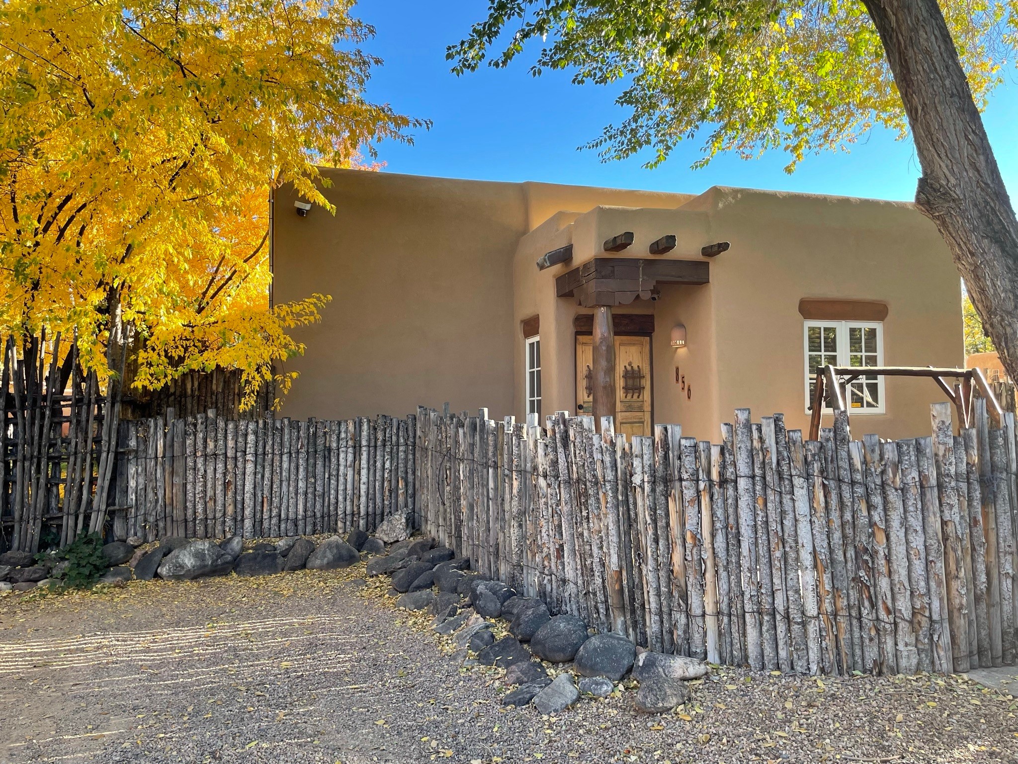 856 E Palace Avenue, Santa Fe, New Mexico image 25