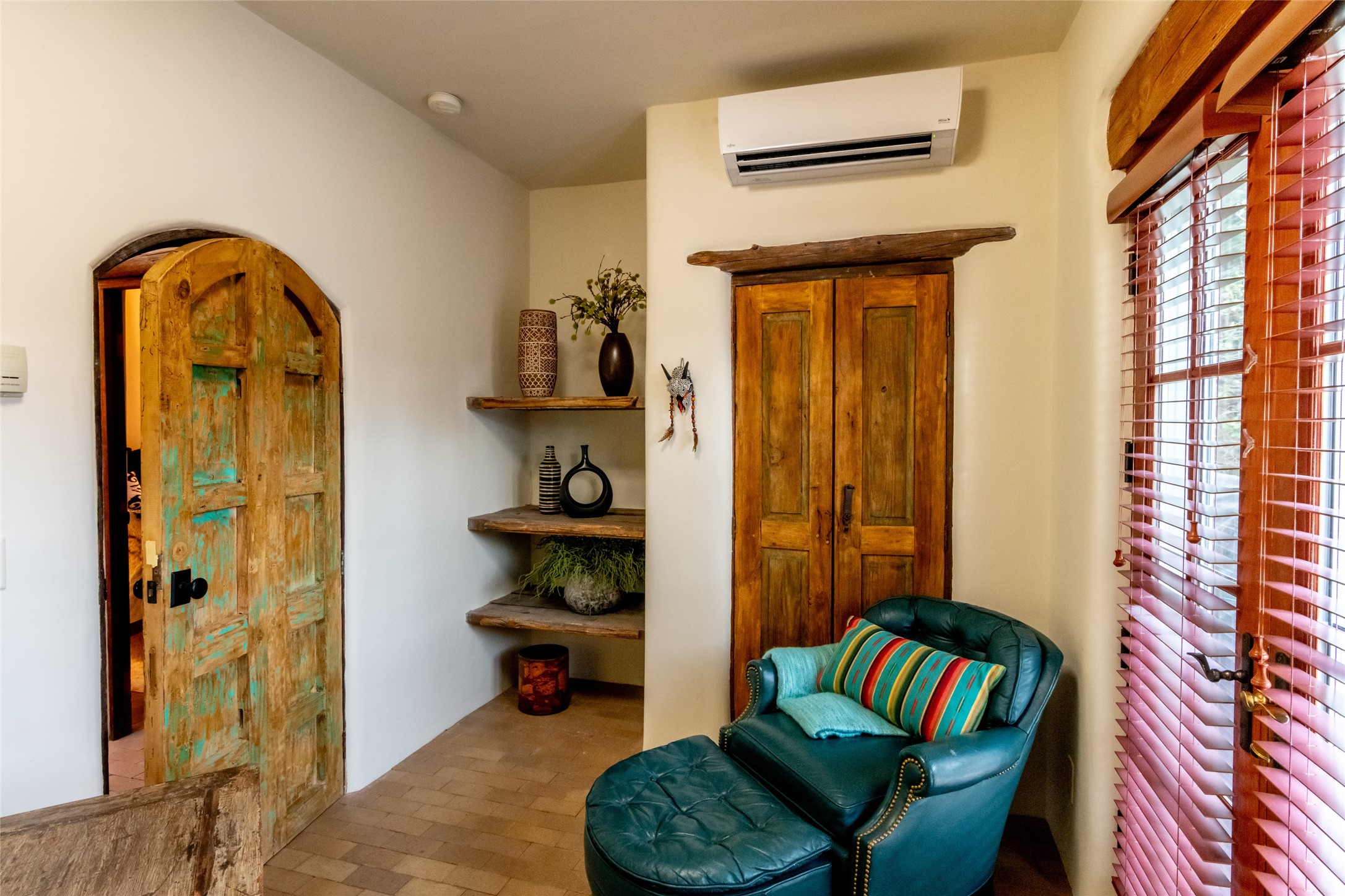 856 E Palace Avenue, Santa Fe, New Mexico image 12