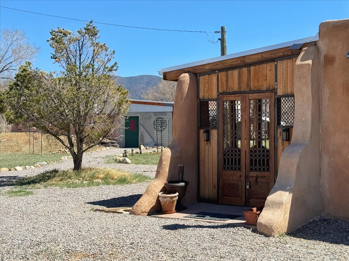 104 County Road 496, La Jara, New Mexico image 2