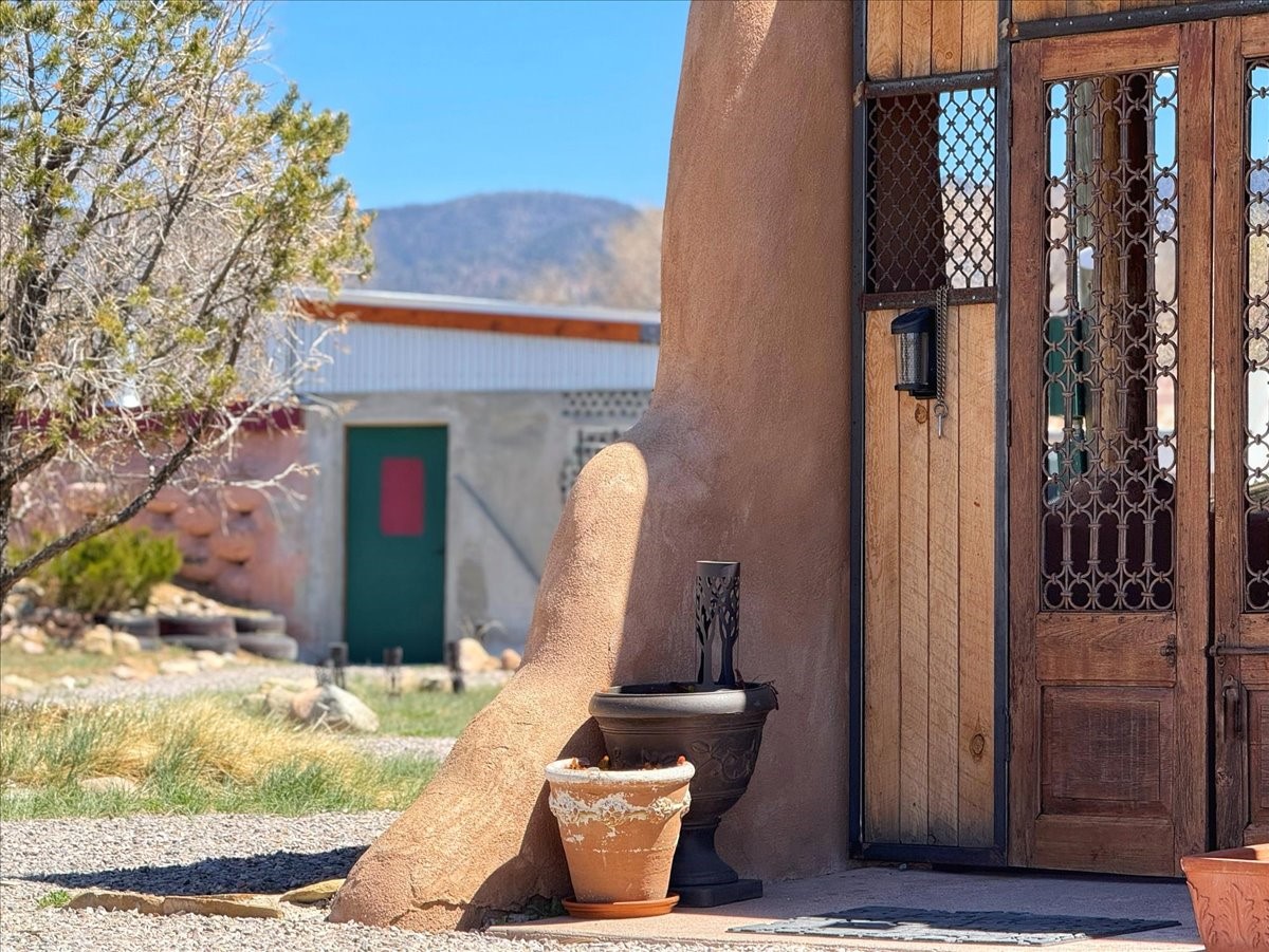 104 County Road 496, La Jara, New Mexico image 1