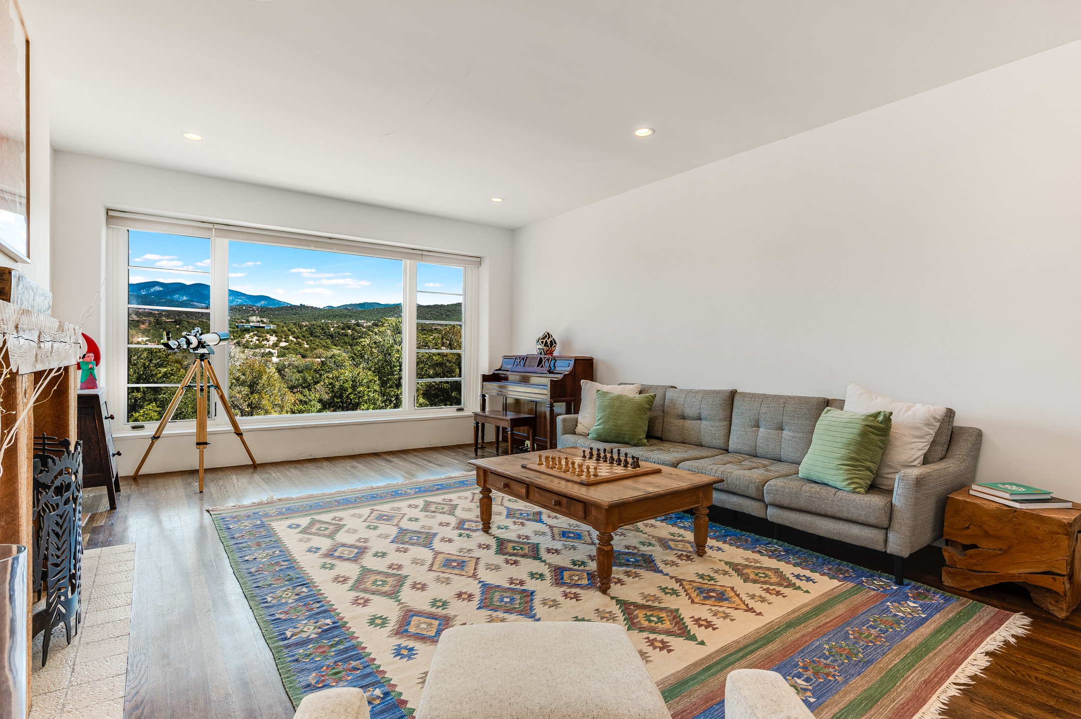 1103 Bishops Lodge Rd, Santa Fe, New Mexico image 2