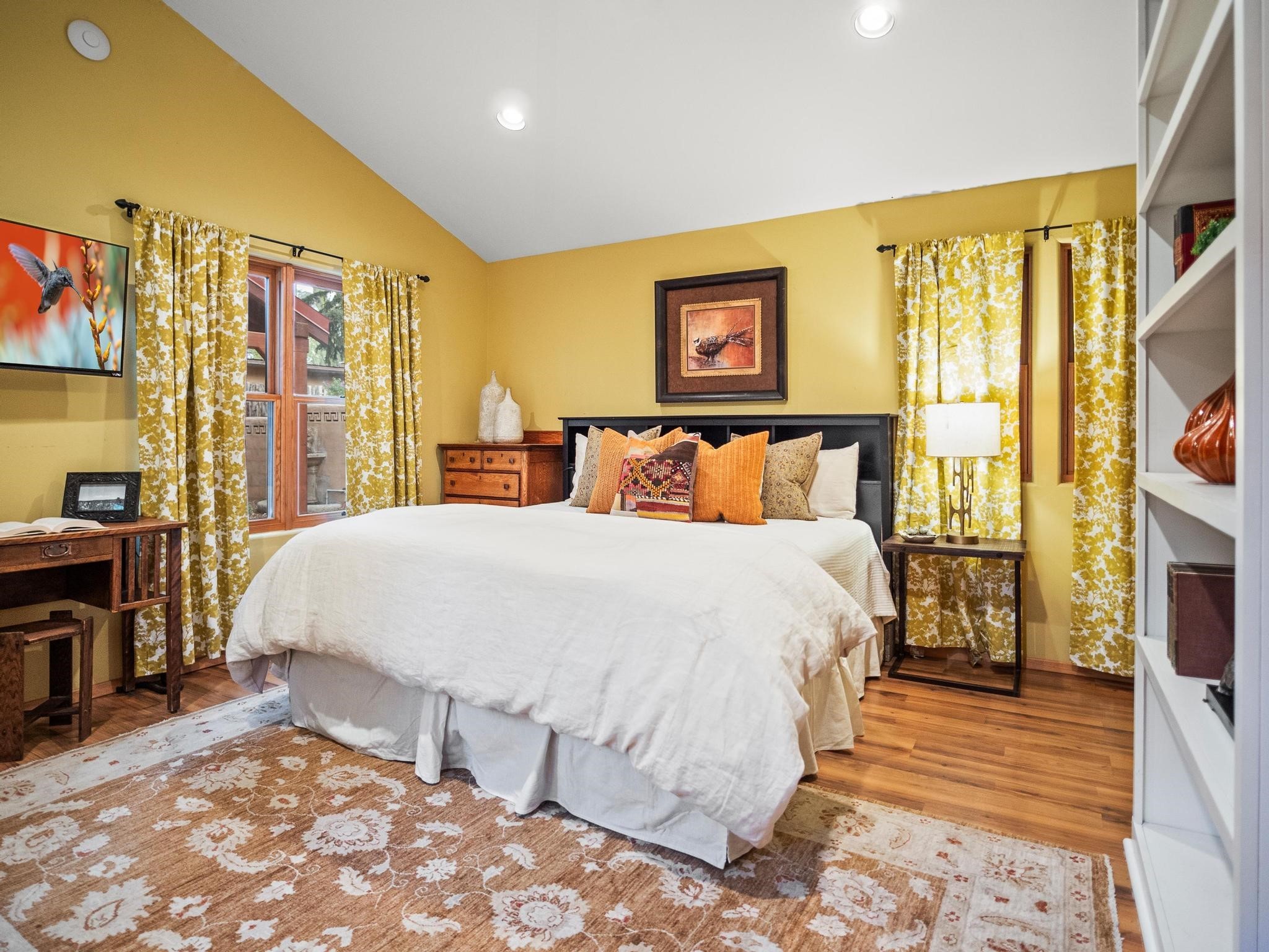 310 Ortiz Lane, Taos, New Mexico image 44
