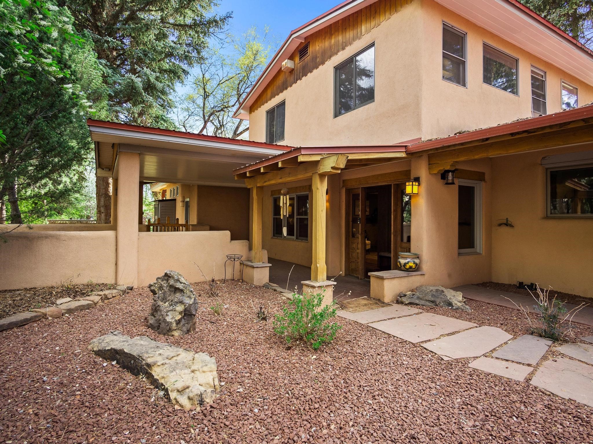310 Ortiz Lane, Taos, New Mexico image 2