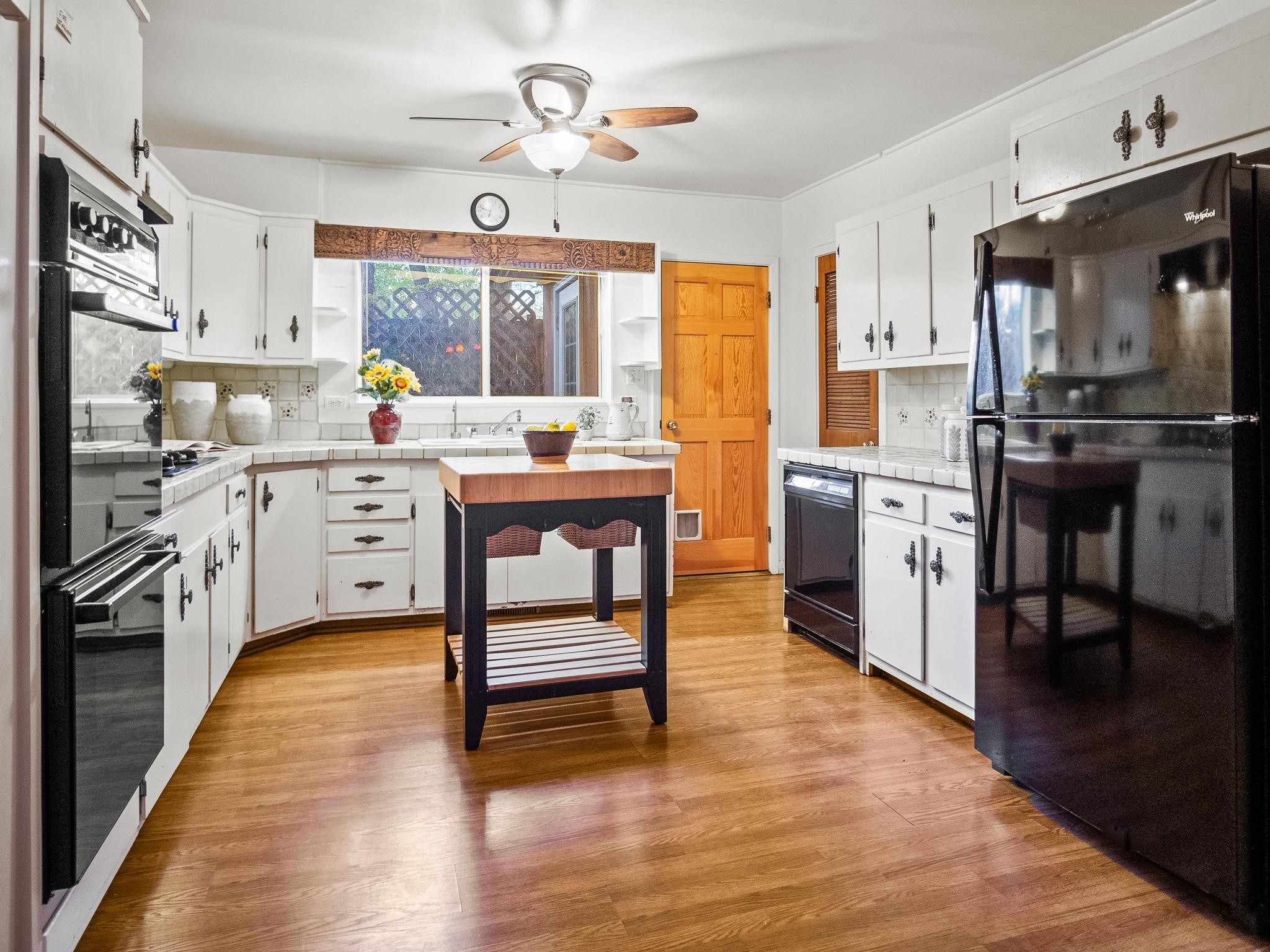 310 Ortiz Lane, Taos, New Mexico image 34