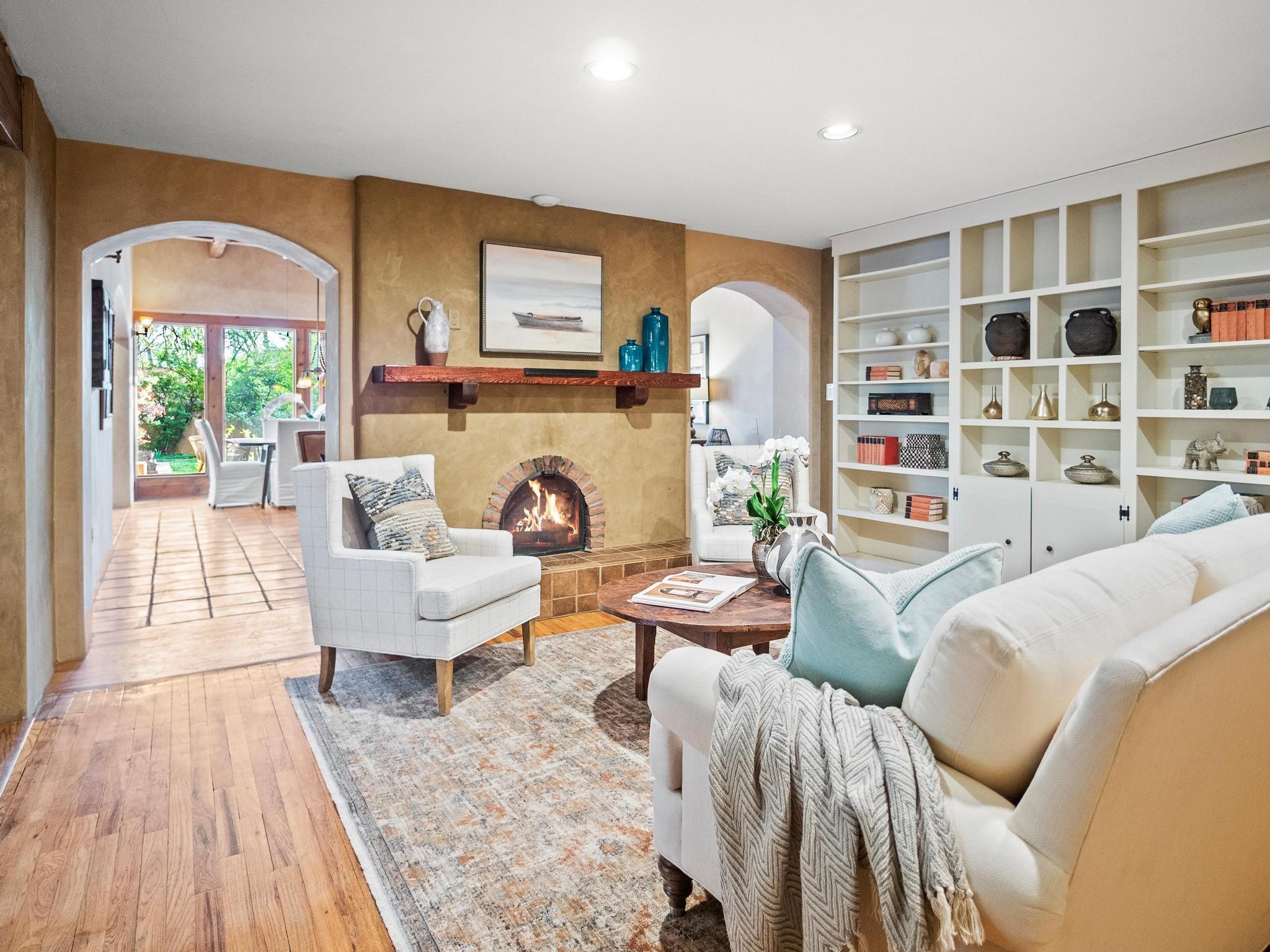 310 Ortiz Lane, Taos, New Mexico image 8
