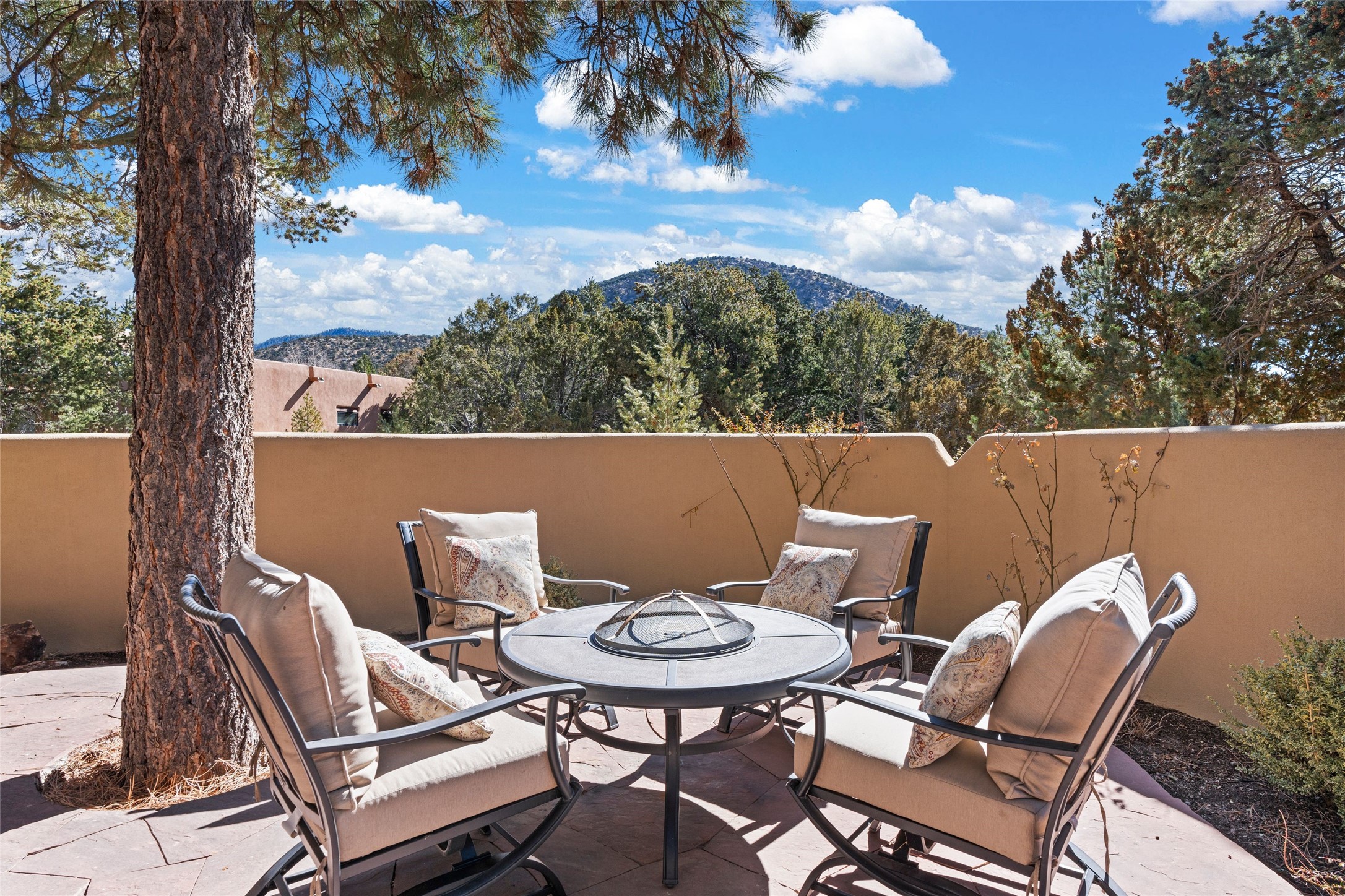 935 Old Bridge Court, Santa Fe, New Mexico image 4
