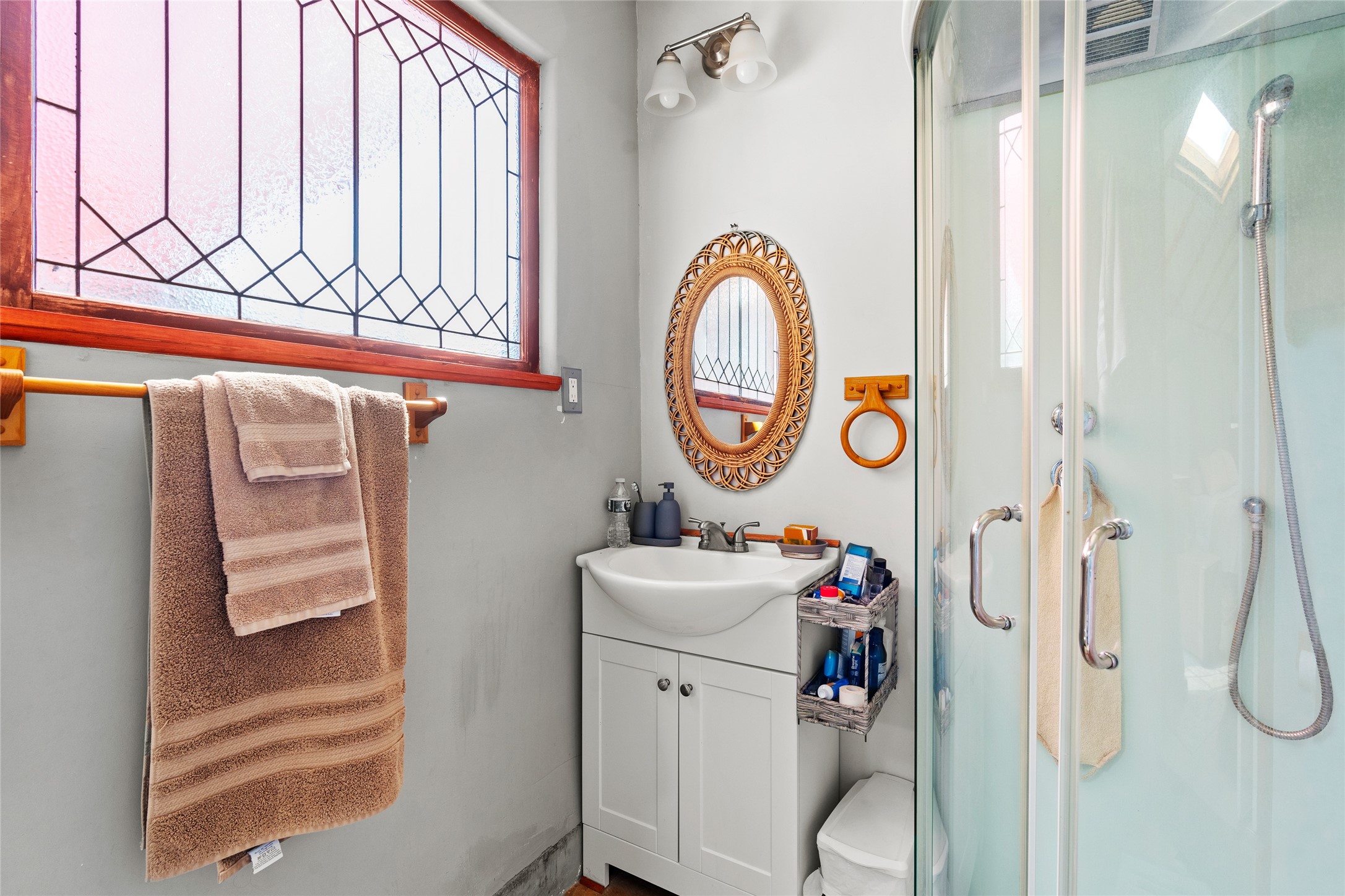 Santa Fe, New Mexico 87506, United States, 3 Bedrooms Bedrooms, ,2 BathroomsBathrooms,Residential,Active,183518